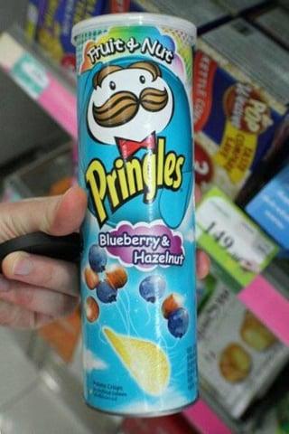 1A379 COMPA POP Weaver Love KETTLE CO 149 Blueberry& Hazelnut Pringles ba