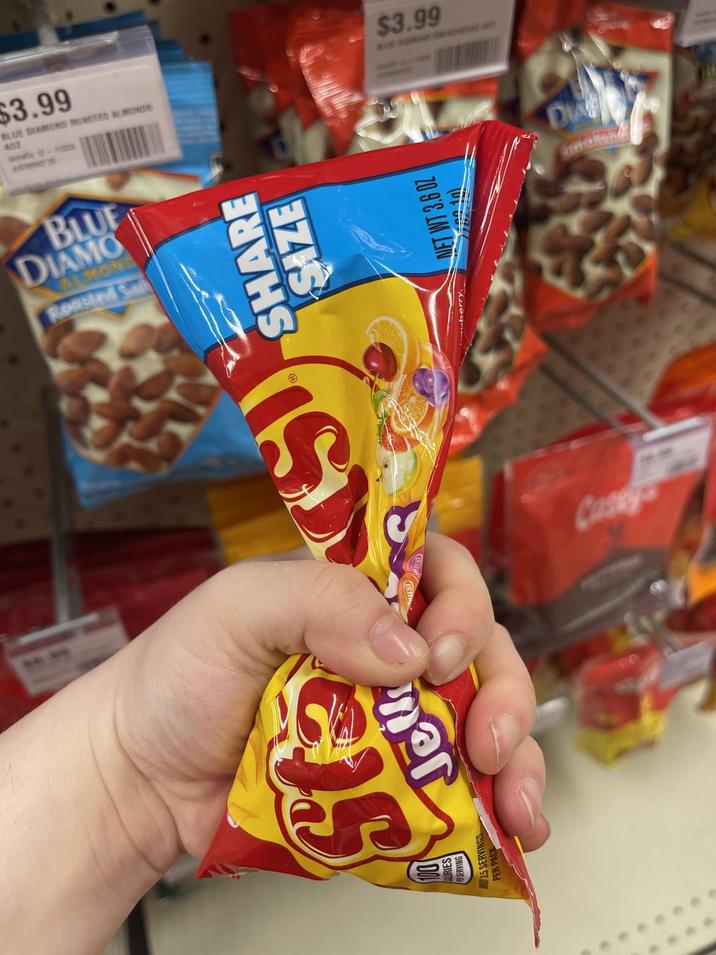 $3.99 BLUE DIAMOND RUSTED ALMONDS $3.99 DIAMO BLUE Roasted Sa MOND SHARE SIZE S S Sine DO LORIES SERVING 3.5 SERVINGS PER PACK Sta Jell NET WT 3.6 OZ Casey's