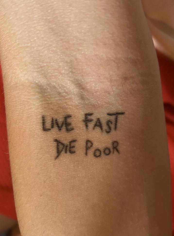 LIVE FAST DIE POOR