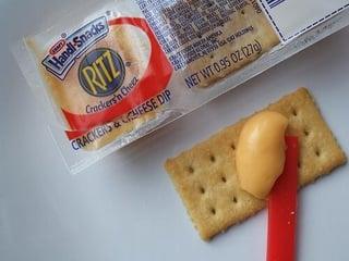 Hand Snacks RITZ Crackers'n Checa CRACKERS & CHEESE DIP NET WT 0.95 02 (27g)