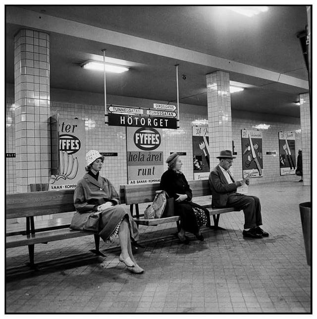 SERGELGATAN ter IFFES ANAN-KOMPA TUNNELGATANKUNGSGATAN HOTORGET FYFFES hela året runt AB BANAN ROMPAN T