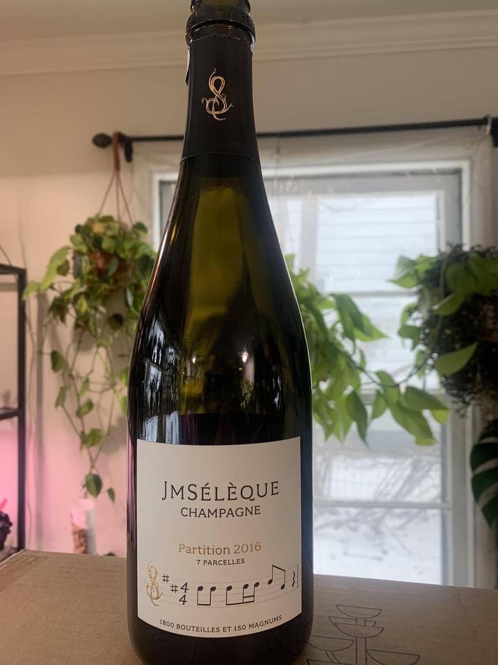 JMSÉLÈQUE CHAMPAGNE Partition 2016 7 PARCELLES 1800 BOUTEILLES ET 150 MAGNUMS 光
