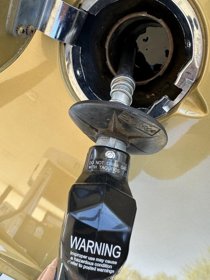 DO NOT DRINK GAS WITH TAQUITOSA WARNING Improper use may cause a hazardous condition Refer to posted warnings