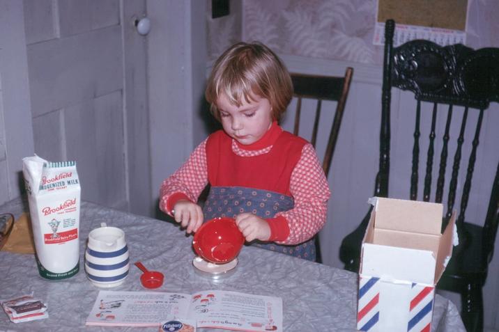 Brookfield MOGENIZED MILK ONE QUART Brookfield Brookfield Dairy Plast Sealed Fresh 6 Pillsbury