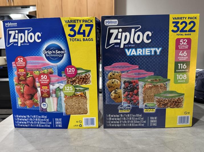 SCJohnson A Family Company Ziploc SEAL TOP BAGS Grip'n Seal Technology VARIETY PACK 347 TOTAL BAGS 52 STORAGE GALLON NEW! STAY OPEN Design EASY FILLING 50 STORAGE QUART NEW! STAY OPEN Design for EASY FILLING 120 SNACK 125 SANDWICH Sclohnson Family Company Ziploc SEAL TOP BAGS VARIETY VARIETY PACK 322 TOTAL BAGS 52 STORAGE GALLON 46 STORAGE QUART 116 SANDWICH 108 SNACK TSA TOTAL NET Stay Open design for EASY FILLING Easy Guide 1x 46 seal top bags 7 IN x 7/16 IN (17.7 cm x 18.8 cm) 1x 108 seal top bags 6 1/2 IN x 3% IN (16.5 cm x 8.2 cm) 1x 52 seal top bags 10%/16 IN x 103 IN (26.8 cm x 27.3 cm) 1x 116 seal top bags 6 IN x 5% IN (16.5 cm x 14.9 cm) TOTAL NET CONTENTS 322 BAGS 1x 50 seal top bags 7 IN x 7/ IN (17.7 cm x 18.8 cm) 1x 120 seal tog bags 6 IN x3% IN (16.5 cm x 8.2cm) 1x 52 seal top bags 10% IN x 104 IN (26.8 cm x 27.3 cm) 1x 125 seal top bags 6½ Nx5% IN (16.5 cm x 14.9 cm) CONTENTS 347 BAGS