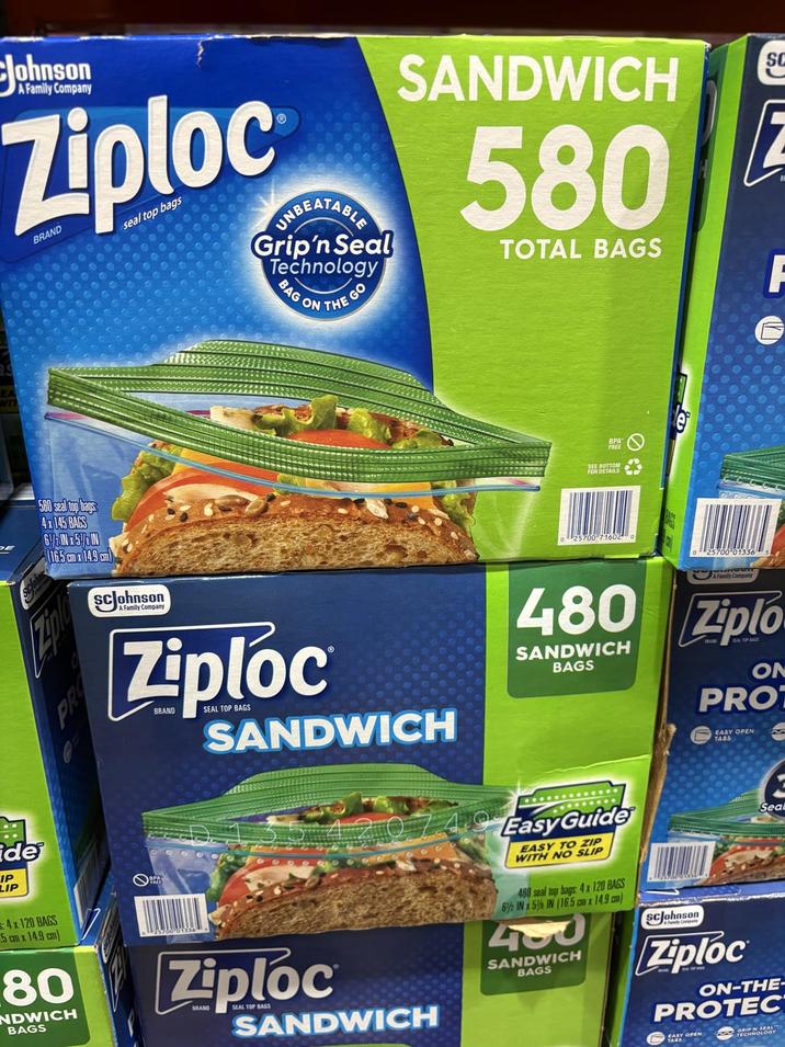 Johnson A Family Company Ziploc BRAND seal top bags UNBEATABLE Grip'n Seal Technology BAG ON THE GO SANDWICH 580 TOTAL BAGS SO 580 seal top bags 4x145 BAGS 6/2 INx50 IN 16.5 cm x 14.9 cm Sclohnson A Family Company PR Ziploc SEAL TOP BAGS SANDWICH FREE FOR DETAILS #25700 71602 0 25700 01336" A Family Company 480 Ziplo SANDWICH BAGS ON PROT ide IP LIP 4x120 BAGS 5 cm x 14.9 cm) 80 NDWICH BAGS Ziploc SEAL TOP BAGS SANDWICH 49 Easy Guide EASY TO ZIP WITH NO SLIP 480 seal top bags: 4x 120 BAGS 6% IN x 5% IN (16.5 cm x 14.9 cm) 480 SANDWICH BAGS EASY OPEN TABS Seal SCJohnson A Fundy Comp Ziploc ON-THE- PROTEC EASY OPEN TABS GRIP 'N SEAL" TECHNOLOGY