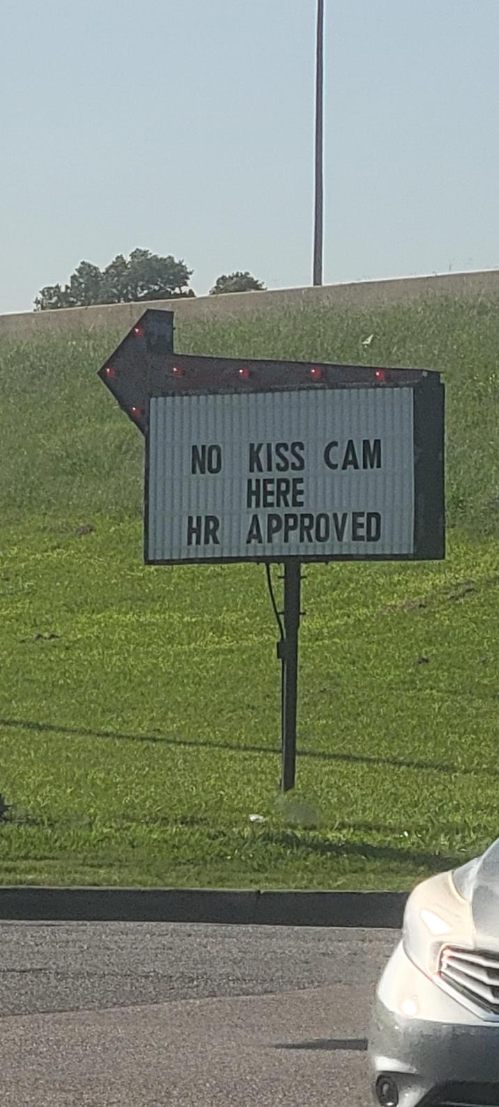 NO KISS CAM HERE HR APPROVED