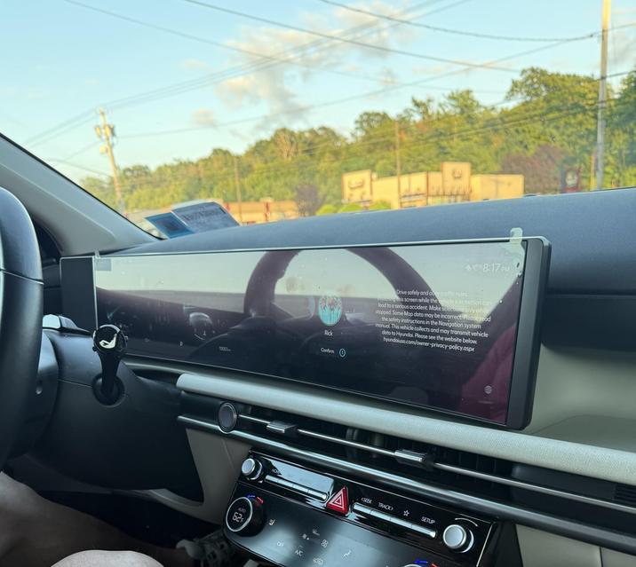 NA ว Rick Confiem O Drive safely and oy traffic rules 8:17 PM wolding this screen while thehicle is in motion con lead to a serious accident Make Selections only while stopped Some Map data may be incorrect. Please read the safety instructions in the Navigation system manual. This vehicle collects and may transmit vehicle data to Hyundai. Please see the website below. hyundaiusa.com/owner-privacy-policy.aspx AUTO 62 OFF A/C <SEEK TRACK> SETUP