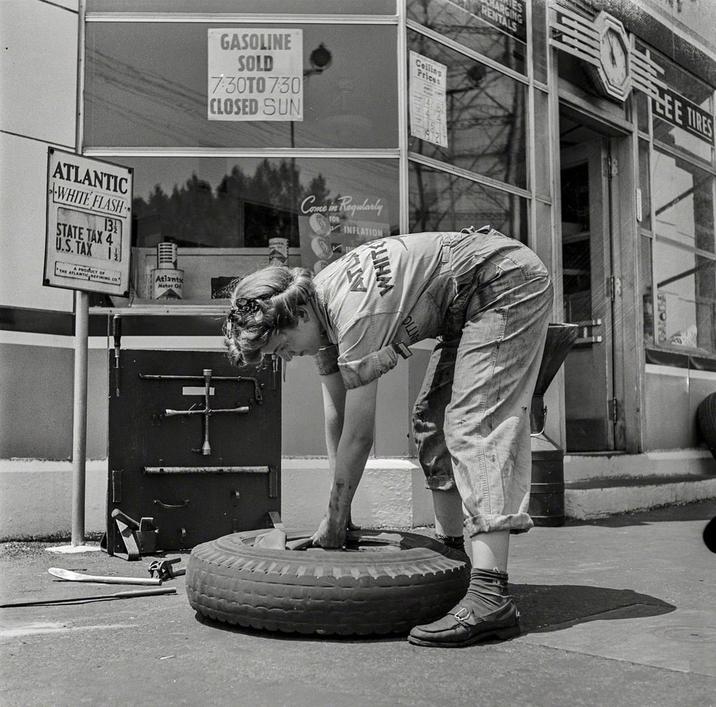 ATLANTIC WHITE FLASH 13 STATE TAX 4 U.S.TAX 1 A PRoduct of Atlantic Motor O GASOLINE SOLD 7:30TO 730 CLOSED SUN Come in Regularly INFLATION WHIT ATL Ceilins Prices HARGING RENTALS LEE TIRES