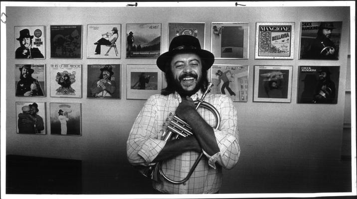 CHUCK MANGIONE ALIVE! CHUCK MANDIONE QUARTET F MANGIONE BELLAVIA CHUCK MANGIONE CHUCK MANGIONE