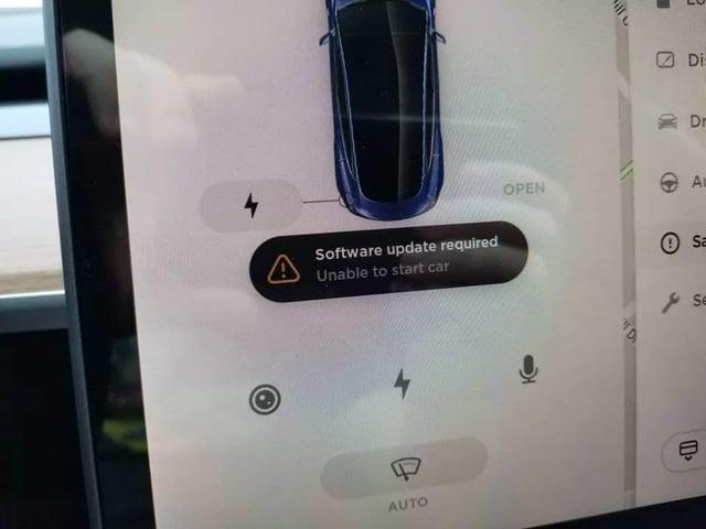 Software update required Unable to start car AUTO Will Dis Dr OPEN Au Sa Se