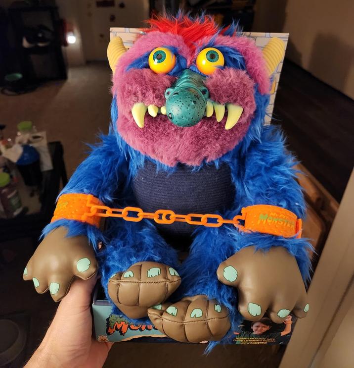 MY MONSTER WEARABLE BREAKAWAY SUFFY POIGNETS DETACHABLES PORTATIES