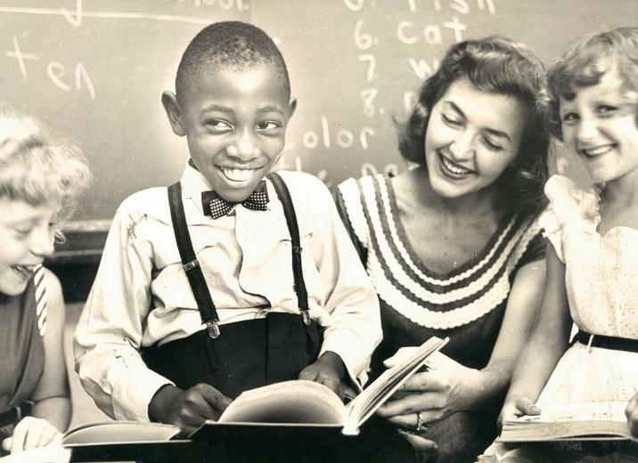 ten 6. Cat 7 W 8. A Color