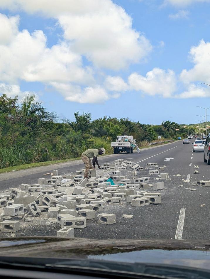 ISUZU