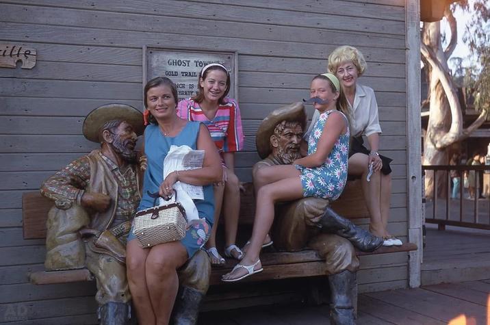 ille GHOST TOW GOLD TRAIL NCH IS BRADY AD LAUGROW