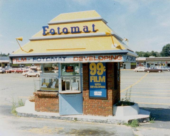 Estomat FILM FOTOMAT DEVELOPING FORTY HELP WANYED 99 FILM WITH DEVELOPING