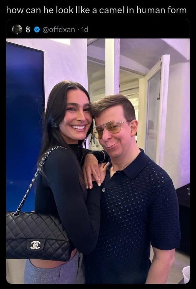 how can he look like a camel in human form 8 @offdxan. 1d