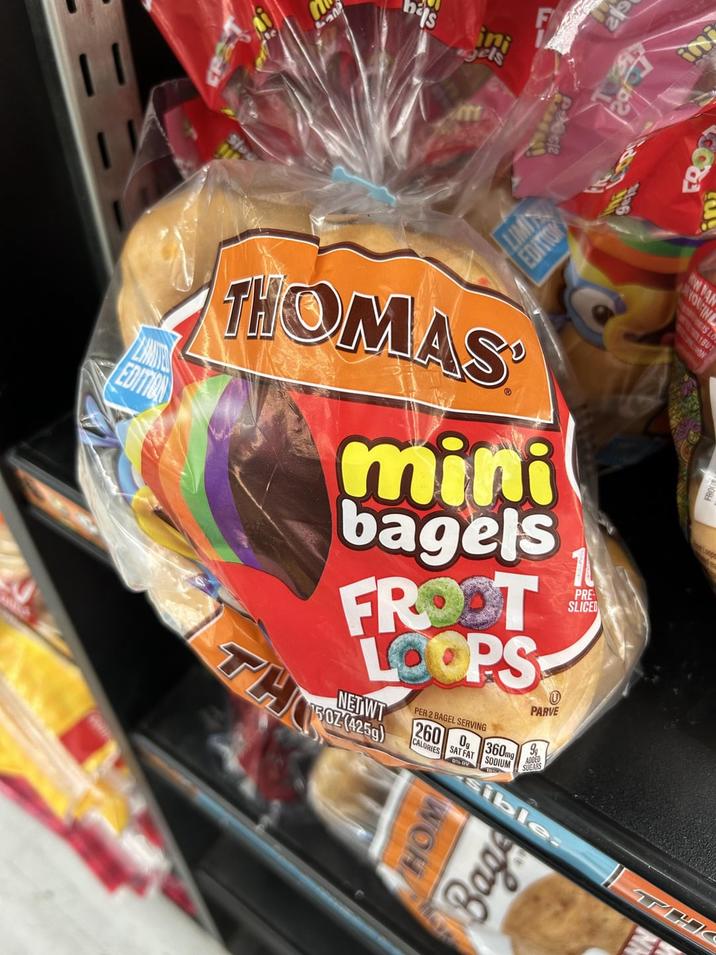 s gels 612 EDITION in W VAN YOURIN SLO BUT N LIMITE EDITION THOMAS mini bagels FROST LOOPS NETWT 502 (425g) PER 2 BAGEL SERVING THE 260 0 360mg SAT FAT SODIUM CALORIES WOH PRE SLICED U PARVE 99 ADDED SUGARS sible: Bage