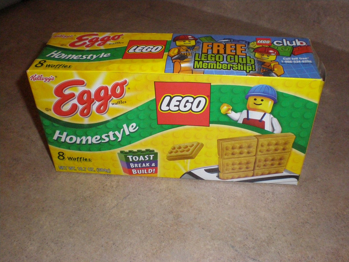 Do Eggo waffles Homestyle Swaffles Kellogg's Eggo waffles LEGO FREE LEGO Club Membership! Homestyle 8 Waffles NET WT. 10.7 OZ. (304g) TOAST BREAK & BUILD! LEGO LEGO club Call toll free 1-866-534-6258
