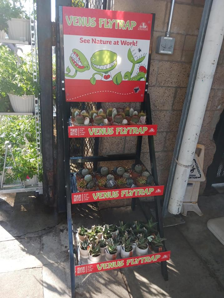 VENUS FLYTRAPA See Nature at Work! SCAN FOR HE VENUS FLYTRAP PLANT CARE REVENUS FLYTRAP A ENTION SCAN ang FOR PLANT CARE VENUS FLYTRAP