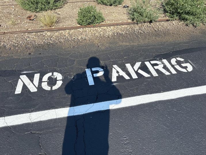 NO PAKRIS
