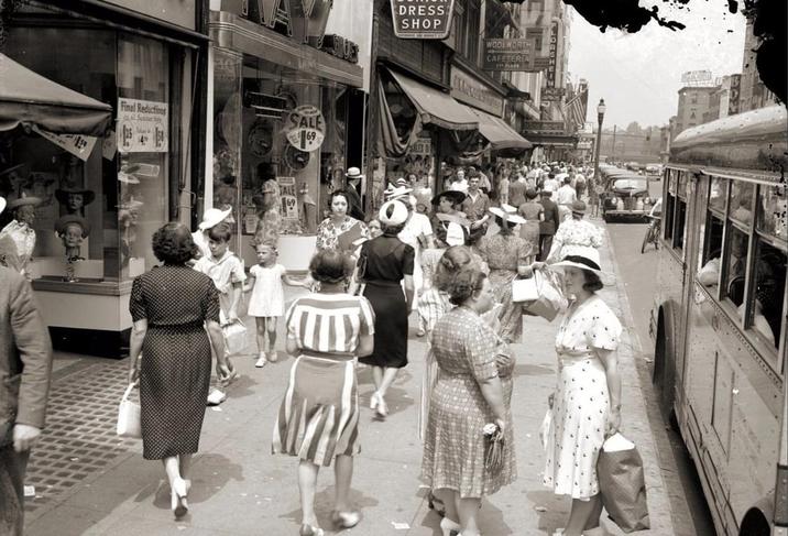 14 Final Reductions all Summer اطفال DRESS SHOP WOOLWORTH CAFETERIA 30 SALE 69 SALES ORE