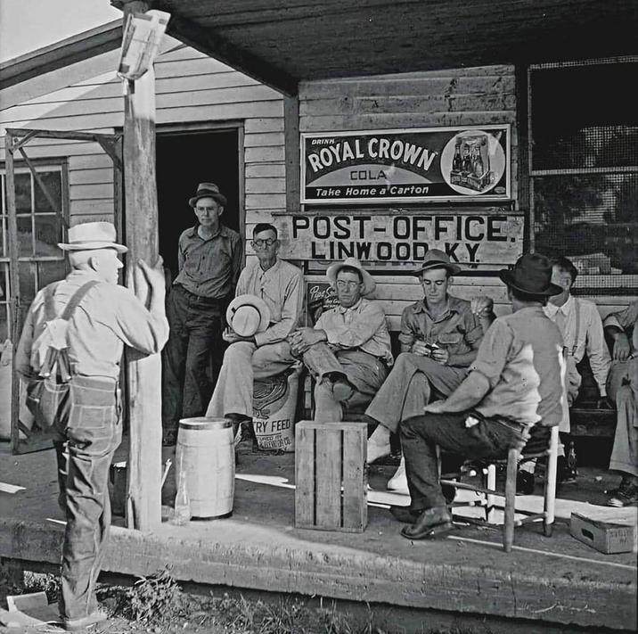 RY FEED ROYAL CROWN COLA Take Home a Carton POST-OFFICE LINWOOD KY