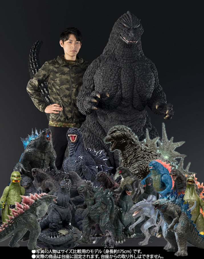 なりますので 写真の人物はサイズ比較用のモデル (身長約175cm) です。 ●実際の商品は台座に固定されます。 台座からの取り外しはできません。