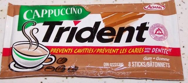 CAPPUCCINO Trident ADAMS WITH PREVENTS CAVITIES/PREVIENT LES CARIES DENTEC • Gum Gomme DIN 02231395 8 STICKS/BATONNETS SEPTE
