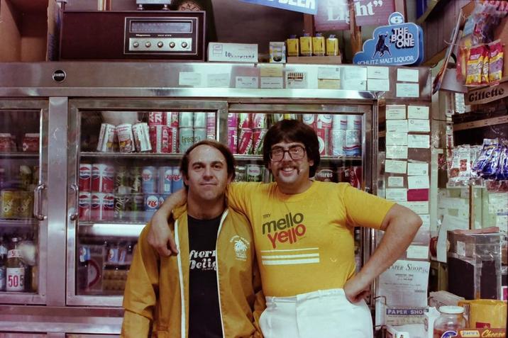 Fresca 505 fter Delig E tons ht" CCHUTZ MALT LIQUOR JOHNSONS TRY mello Yello Hires APER SHOP PAPER SHO Gillette Planters Cheese