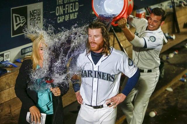 MARINERS NEW-ON-FIELD- CAP OF MLB MARINERS