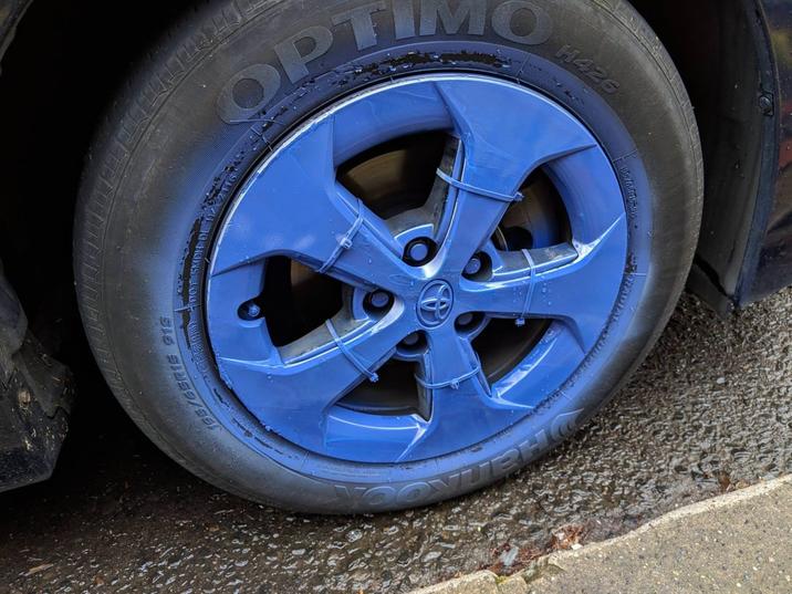 H426 HO 195/65R15 916