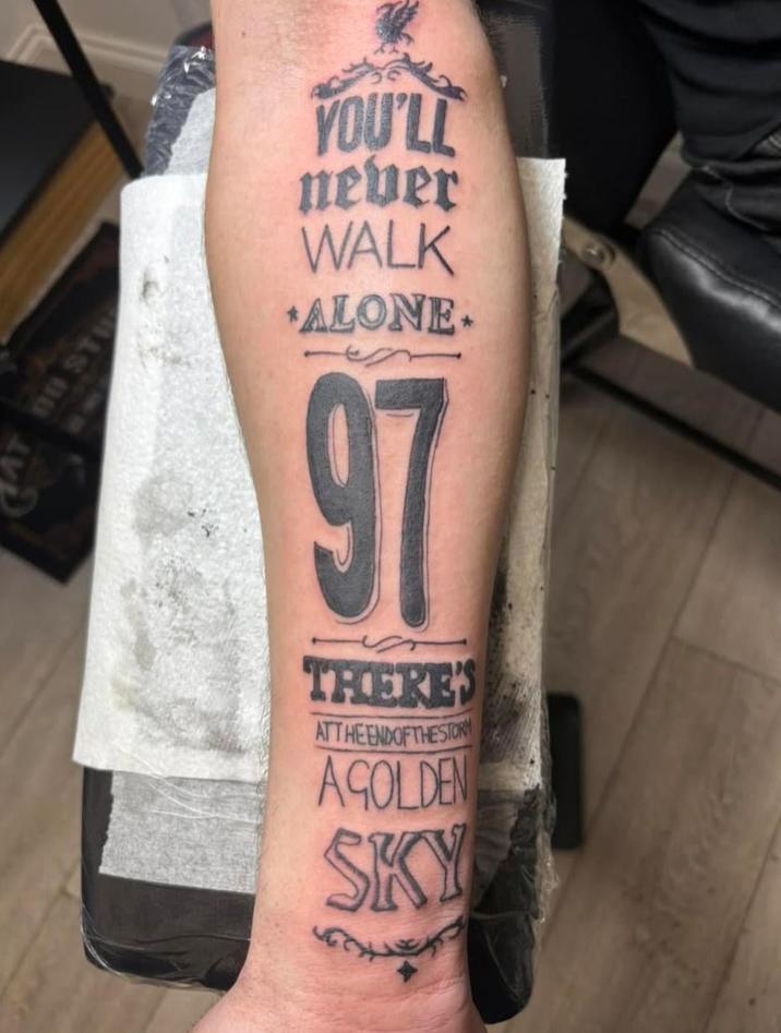 00 STU YOU'LL never WALK ALONE. 97 THERE'S ATTHEENDOFTHESTORY AGOLDEN SKY