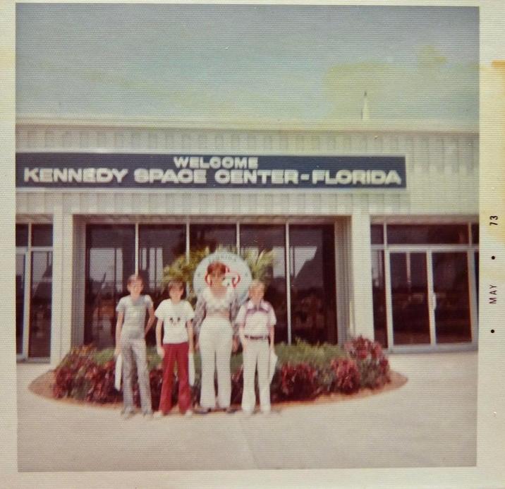 WELCOME KENNEDY SPACE OENTER-FLORIDA MAY 73