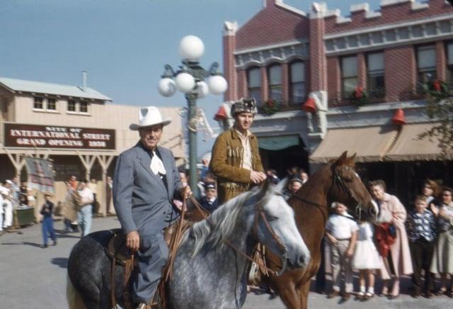 SITE O INTERNATIONAL STREET GRAND OPENING 1908