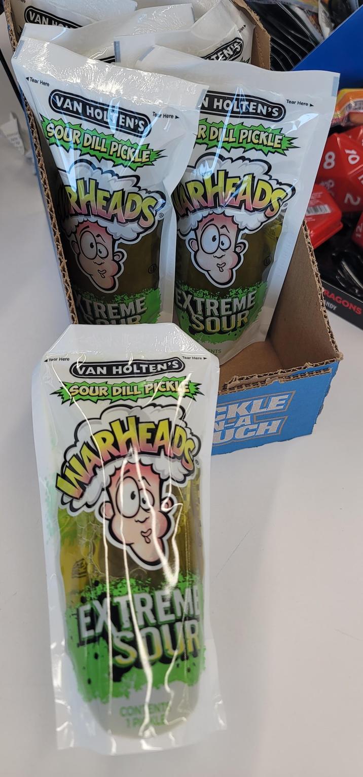 te 1 POR VAN TEN'S TaHere-> Tear Here VAN HOLTEN'S Tear Here➤ SOUR DILL PICKLE N HOLTEN'S RDILL PICKLE Tear Here HEADS RHEADS 80 TREME XTREME SOUR RAGONS NDY Tear Here VAN HOLTEN'S SOUR DILL PICK! Tear Here ► ENTS EXTREM SOUR CONTENT 1P 1 PALE EKLE A