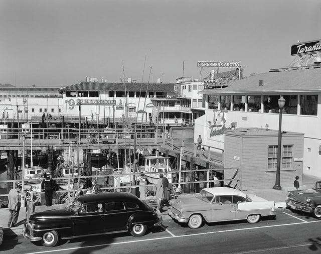 9. PSHERMENS GROTTO Tarant FISHERMEN'S GROTTO