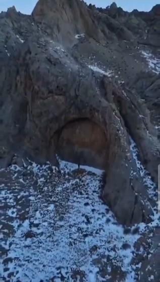 An image of an alleged giant door found in Kazakhstan mountains. The video is unconfirmed.