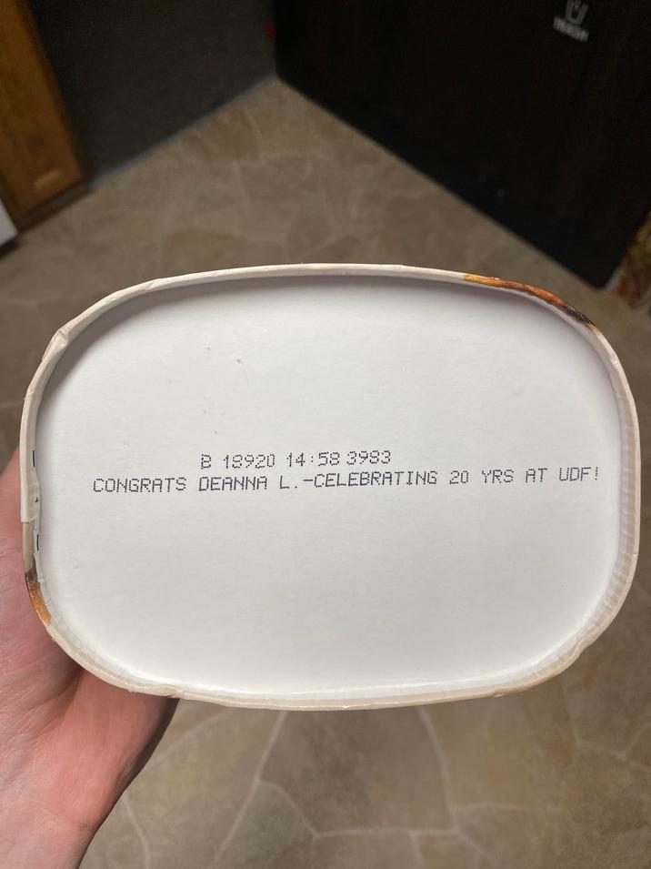 B 18920 14:58 3983 CONGRATS DEANNA L.-CELEBRATING 20 YRS AT UDF! A
