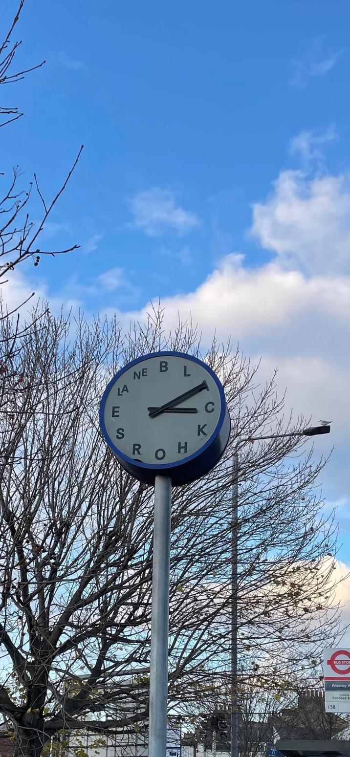 E LA NE BL C S ROH K 158 BUS STOP Priestley V Crooked B