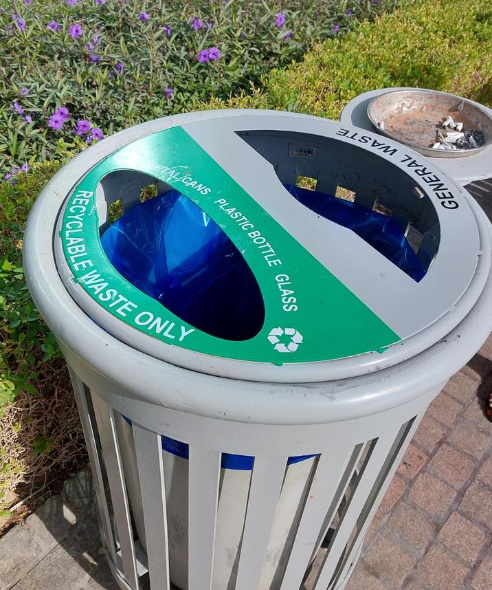 Latal GENERAL WAS ETALICANS PLASTIC BOTTLE RECYCLABLE WASTE ONLY