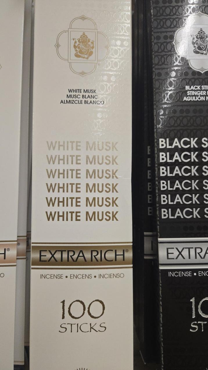 WHITE MUSK MUSC BLANC ALMIZCLE BLANCO BLACK STI STINGER I AGUIJÓN 00000000 WHITE MUSK WHITE MUSK BLACK S BLACK S WHITE MUSK B BLACK S WHITE MUSK B BLACK S WHITE MUSK WHITE MUSK B BLACK S B BLACK S ┫ O EXTRA RICH Ⓡ EXTRA INCENSE ENCENS INCIENSO INCENSE ENC 100 STICKS 10 ST