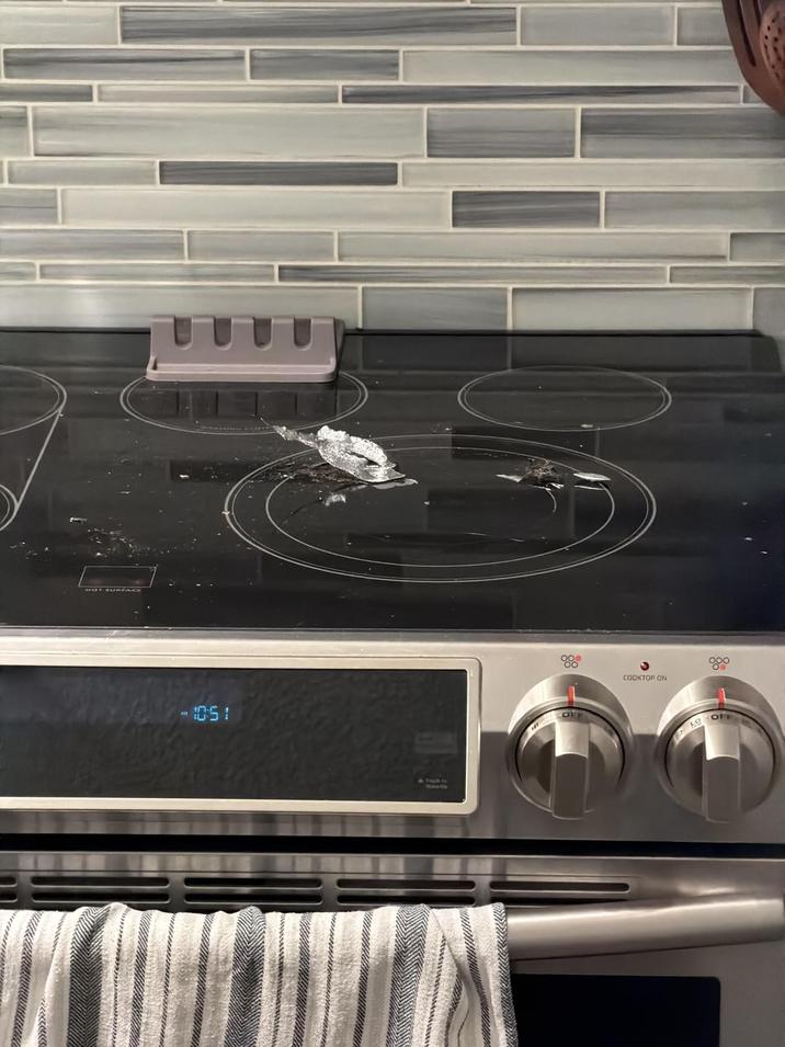 051 OF COOKTOP ON LOOF