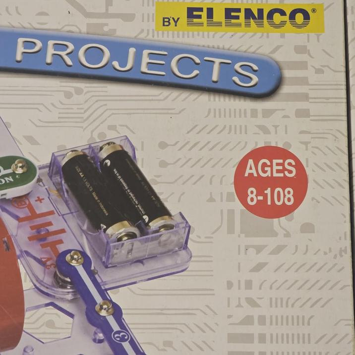 ON e ELENCO BY PROJECTS Ⓡ 析 SIZE AA 15 VOLTS Made in Indonesia shouted racharned or disposed of in fire A TI // AGES 8-108