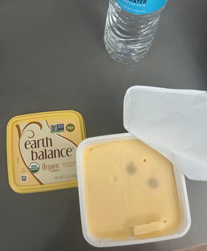 U PARVE NON M VERD Vegan earth balance USDA ORGANIC Organic WHIPPED Buttery Sprea 77% Vegetable Oils NET WT 13 OZ (368g ED FOR TASTE ATER 11.05 PT 1 500 ml