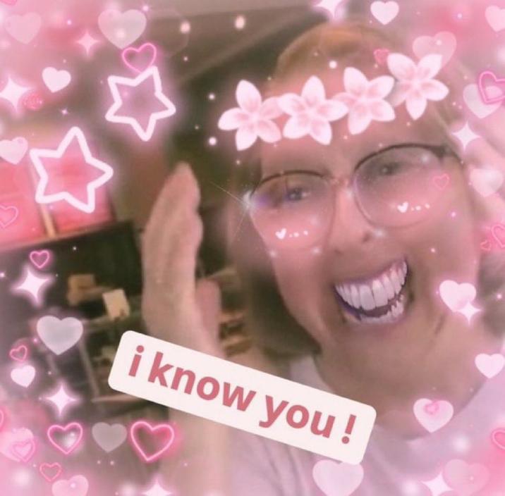 X user @slayvideos posted an altered version of the "Who Are You" reaction meme, gathering over 25,000 likes on a post that reads, "I know you!"