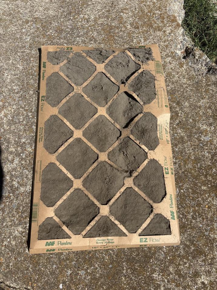 AAF Flanders EZ Flow Every 30 Days Change Filter 30 DAYS AAF Flanders AAF Flanders AAF Flanders EZ Flow EZ FLOW Change Filte Every 30 Days 16" ⚫29 Every 30-Days Change Filter EZ Flow