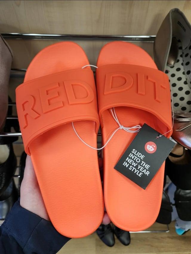 DIT SLIDE INTO THE NEW YEAR IN STYLE