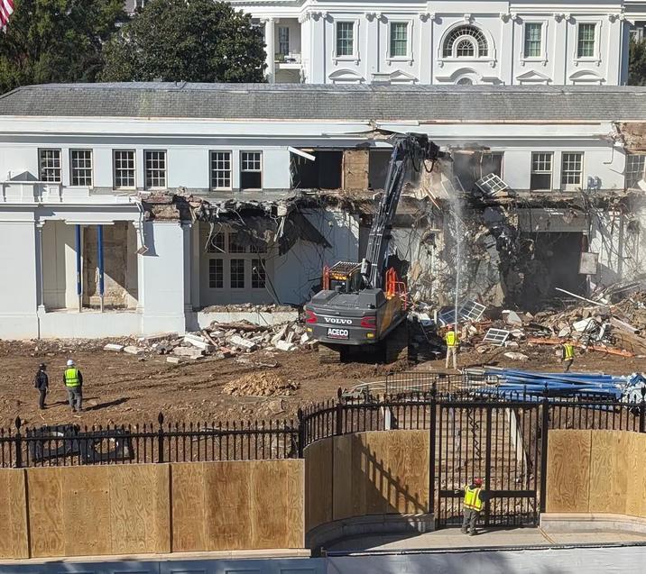 Who will pay too much for this and destroy a historic building? It is poor Americans, not the wealthy 1%, who are spared from Trump's tax cut for the ultra-rich.