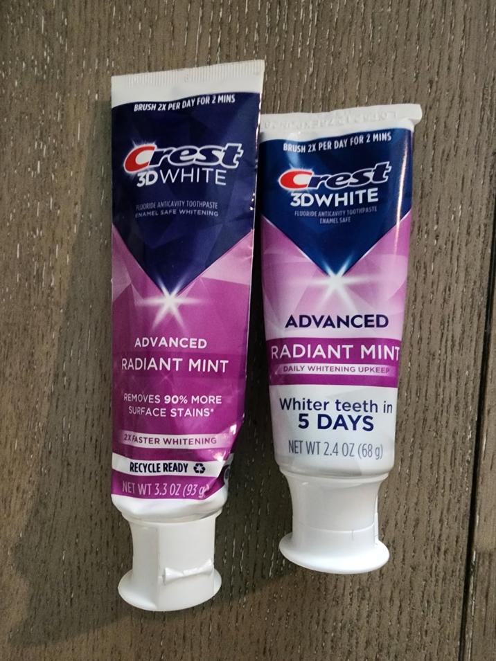 BRUSH 2X PER DAY FOR 2 MINS Crest 3DWHITE FLUORIDE ANTICAVITY TOOTHPASTE ENAMEL SAFE WHITENING BRUSH 2X PER DAY FOR 2 MINS Crest 3DWHITE FLUORIDE ANTICAVITY TOOTHPASTE ENAMEL SAFE ADVANCED RADIANT MINT REMOVES 90% MORE SURFACE STAINS 2X FASTER WHITENING RECYCLE READY NET WT 3.3 OZ (93 g ADVANCED RADIANT MINT DAILY WHITENING UPKEEP Whiter teeth in 5 DAYS NET WT 2.4 OZ (68 g)